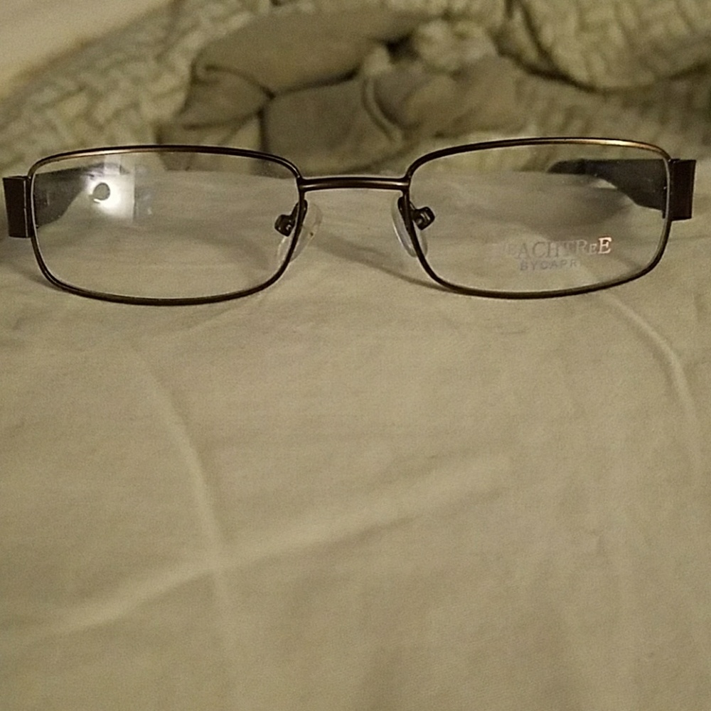 Eyeglass frames